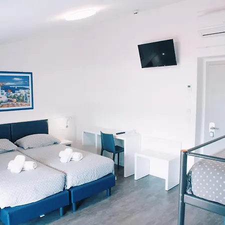 Hotel Aurora & 3*